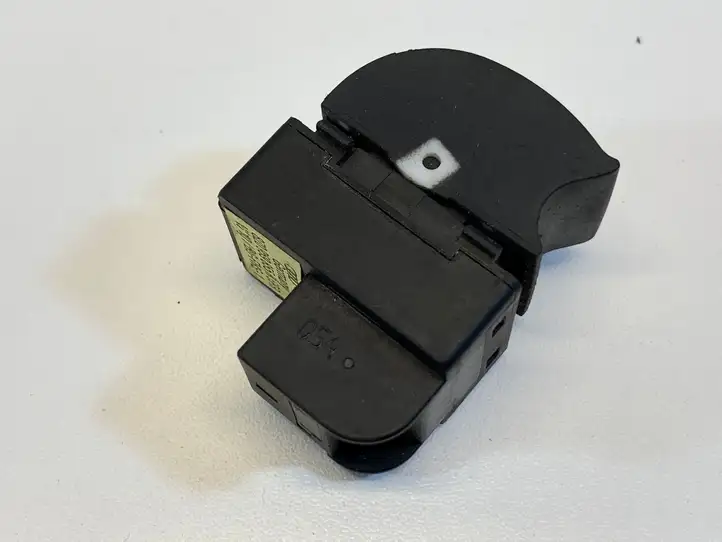 Audi A3/S3 8P (2004 - 2008) 8Z0959855B Кнопка стеклоподъемников — фото 3