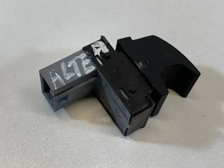 Seat Altea (2009 - 2015) 7L6959855B Кнопка стеклоподъемников — фото 3