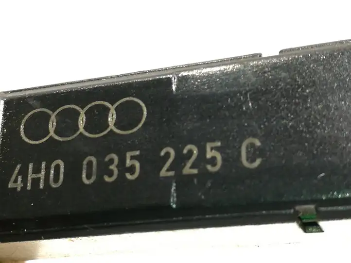 Audi A8 S8 D4 4H (2010 - 2014) 4H0035225C Усилитель антенны — фото 2