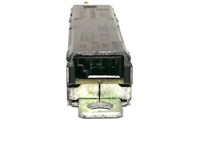 Audi A8 S8 D4 4H (2010 - 2014) 4H0035225C Усилитель антенны — фото 4