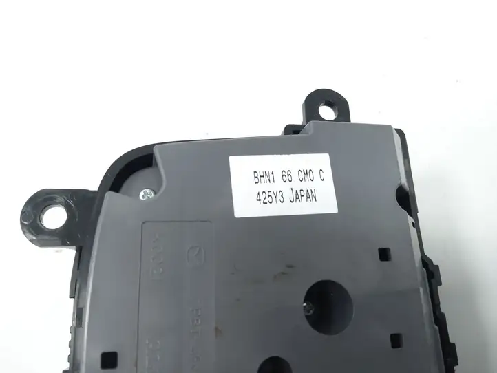   (2013 - 2017)  BHN166CM0C Мультимедийный контроллер