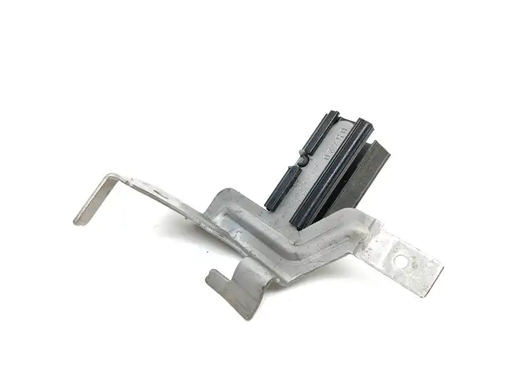 Audi Q2 (2016 - )  5K0971858 Другая деталь отсека двигателя