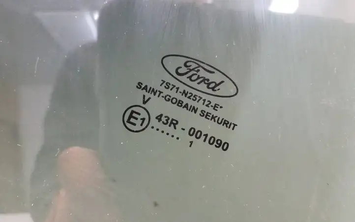 Ford Mondeo MK IV (2007 - 2014) 7S71N25712E Стекло задней двери — фото 3