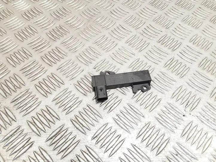 Ford Mondeo MK IV (2007 - 2014)  8M5T15K603KA Усилитель антенны