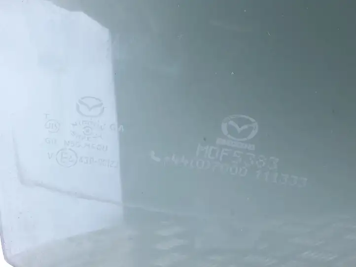 Mazda 6. (2012 - 2015)  43R00123 Основное стекло задних дверей