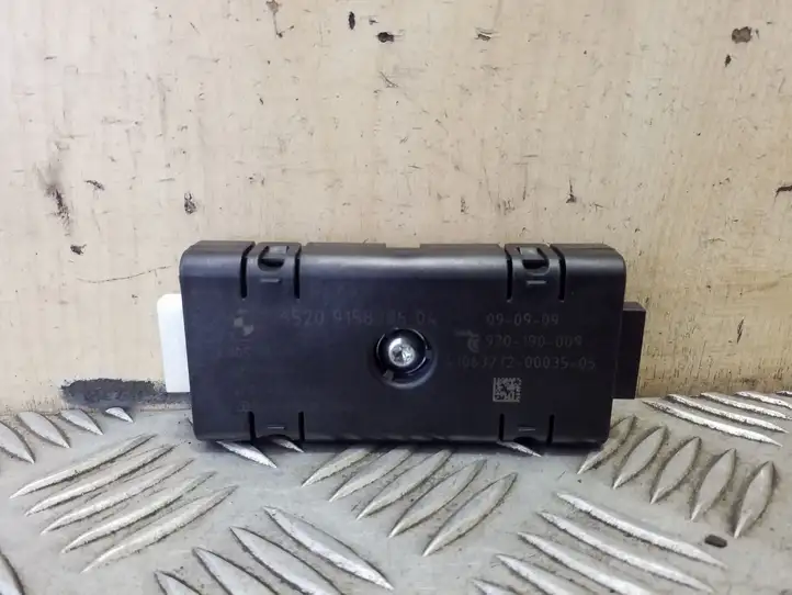 BMW 5 GT F07 (2010 - 2017)  6520915879604 Усилитель антенны