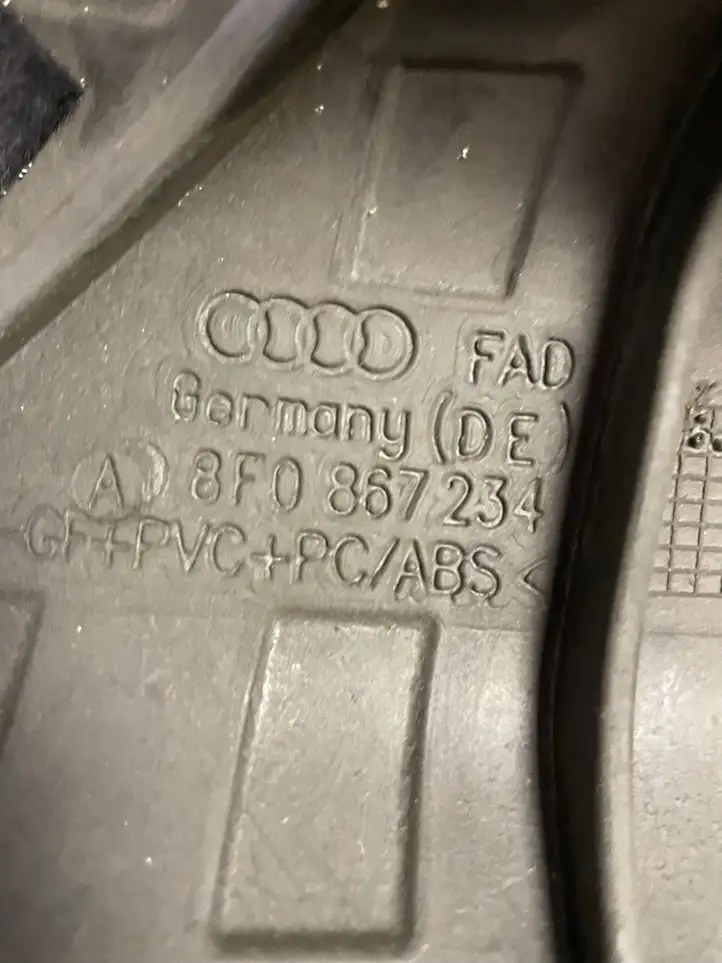 Audi A5 8T 8F (2011 - 2016) 8F0867234 Прочие детали салона — фото 8