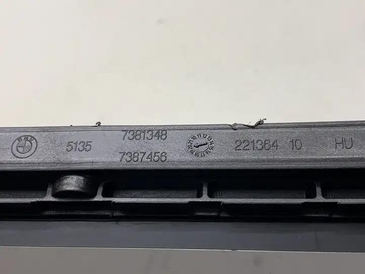 BMW 5 G30 G31 (2016 - ) 7381348 Заднее боковое стекло — фото 2