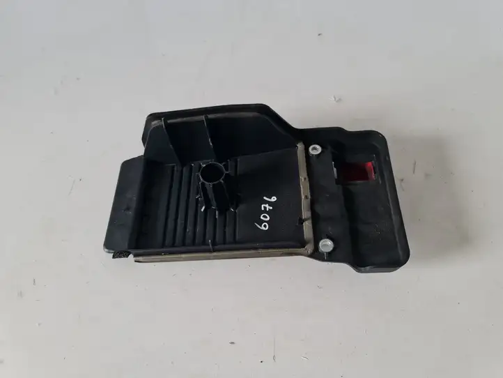 Volvo XC90 (2014 - 2019) 31479622 Крышка ящика аккумулятора — фото 3