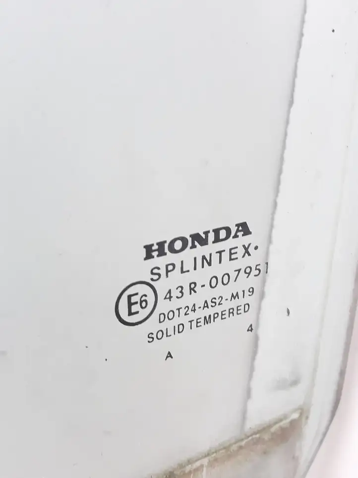 Honda CR-V (2001 - 2004) AS2 Стекло задней двери — фото 2