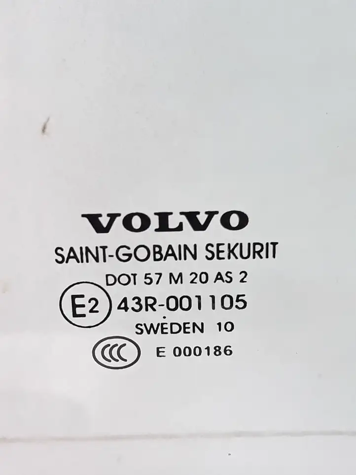 Volvo V70 (2007 - 2013)  AS2 Основное стекло задних дверей
