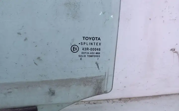 Toyota Yaris (2005 - 2009) AS2 Стекло задней двери — фото 2
