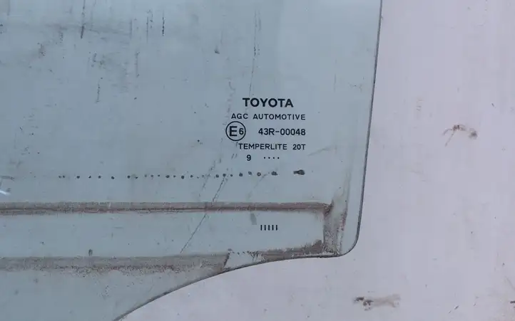 Toyota Avensis T270 (2009 - 2012) Стекло задней двери — фото 2