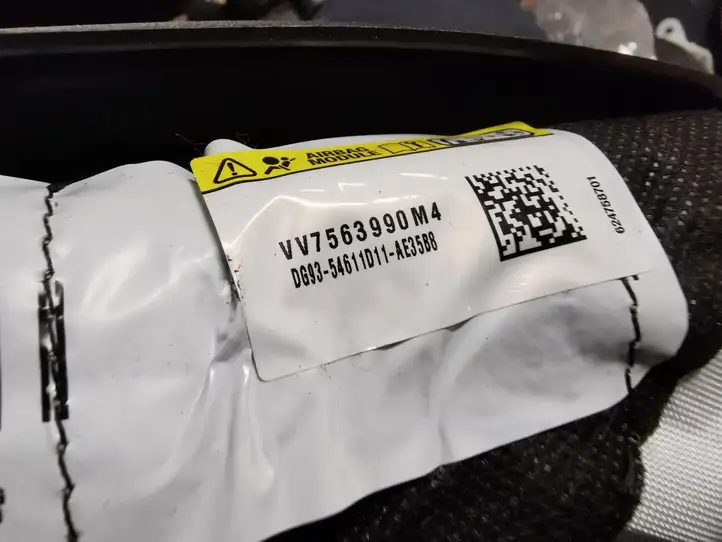 Ford Fusion II (2013 - ) DG9354611D11AE Подушка безопасности сиденья — фото 3