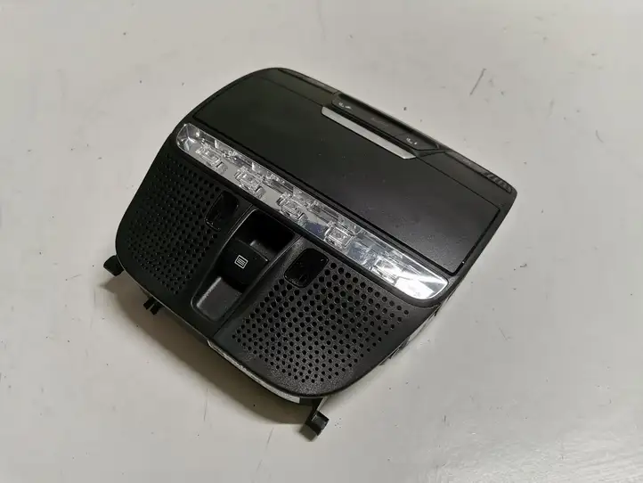 Mercedes-Benz C W205 (2014 - 2021) A0009068503 Передняя подсветка — фото 4