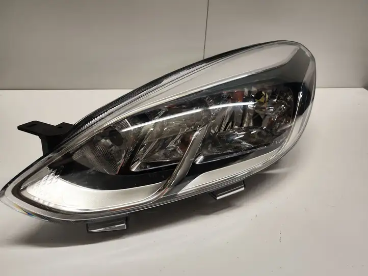 Ford Fiesta (2013 - 2017) H1BB13W030AG Передняя фара — фото 1