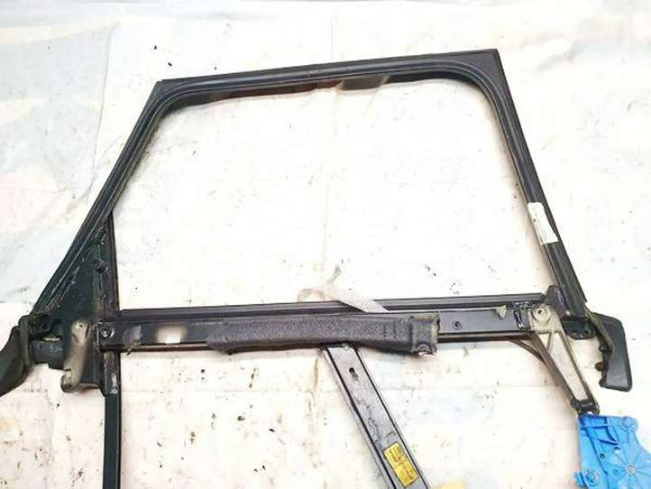 Audi A4 (2004 - 2009)  8e0839461b Рамка дверного стекла задней двери