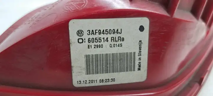 Volkswagen PASSAT B7 (2011 - 2014) 3AF945094J Задний фонарь в крышке багажника — фото 3