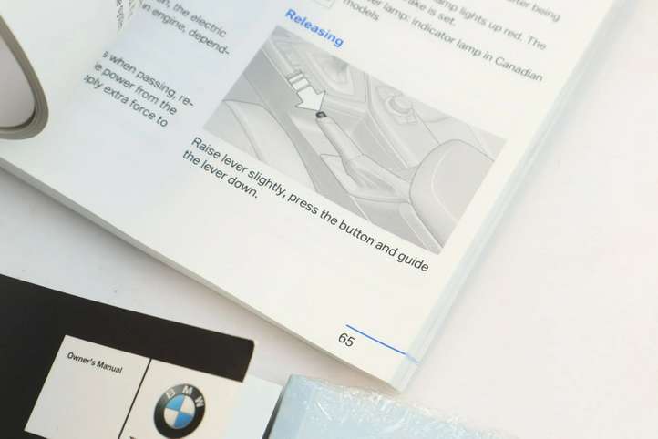 BMW 3 F30 F35 F31 (2012 - 2018)   Сервисная книжка