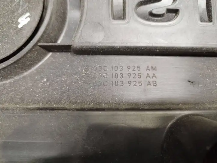 Volkswagen Golf VI (2009 - 2013) 03C103925AB Крышка двигателя декоративная — фото 3