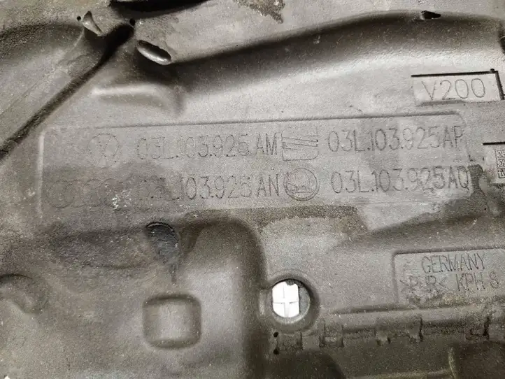 Volkswagen PASSAT CC (2008 - 2012) 03L103925AQ Крышка двигателя декоративная — фото 3