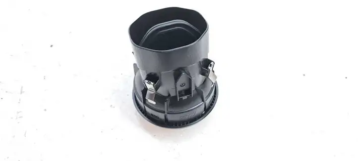 Mercedes-Benz CLA C117,X117,W117 (2013 - 2019) A1178300354 Центральный воздушный дефлектор — фото 2