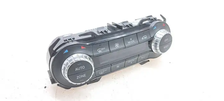 Mercedes-Benz CLA C117,X117,W117 (2013 - 2019) A2469002408 Блок управления климат-контролем — фото 1