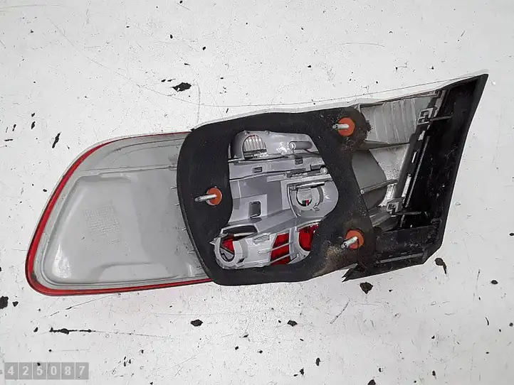 BMW 3 E92 E93 (2005 - 2014) 63214428213 Задний фонарь в кузове — фото 3