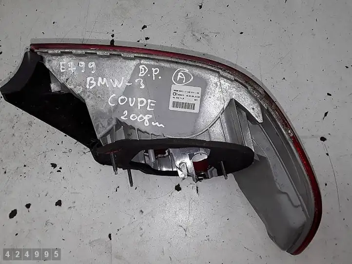 BMW 3 E92 E93 (2005 - 2014) 63214428214 Задний фонарь в кузове — фото 3