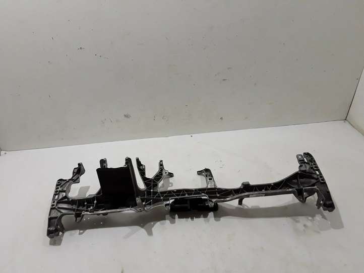Mercedes-Benz EQC (2018 - )  A29368040800 Балка крепления панели