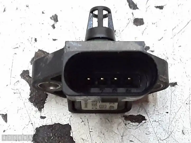 Volkswagen Tiguan (2007 - 2011) 038906051C Датчик давления воздуха впуска — фото 4