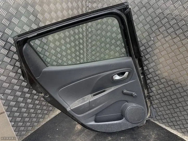 Renault Clio IV (2012 - 2019) Задняя дверь — фото 2