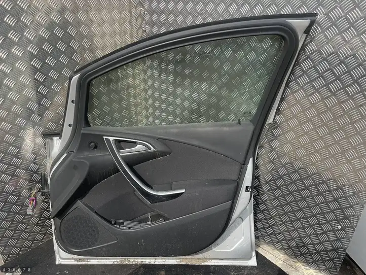 Opel Astra J (2009 - 2012) Дверь — фото 3