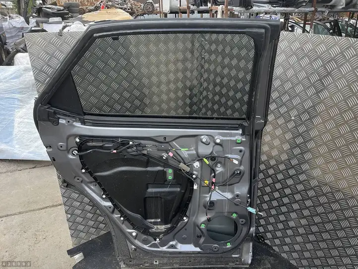 Lexus RX 450H (2015 - 2019) Задняя дверь — фото 4