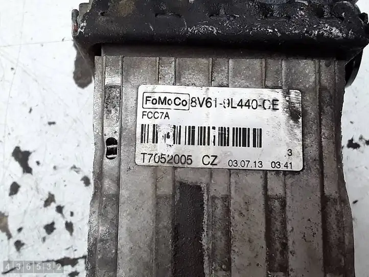 Ford C-MAX II (2010 - 2015) 8V619L440CE Интеркулер — фото 5