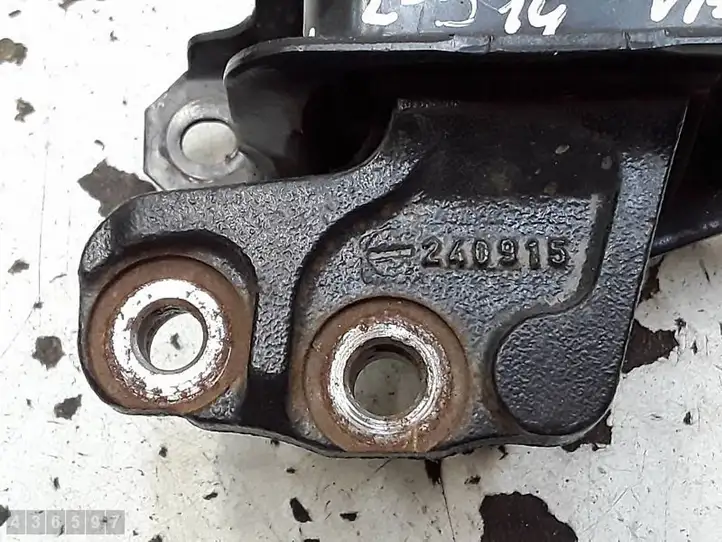 Toyota Aygo AB40 (2014 - 2018) 240915 Опора двигателя — фото 2