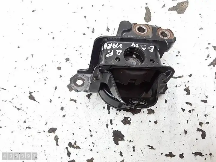 Toyota Aygo AB40 (2014 - 2018) 240915 Опора двигателя — фото 3