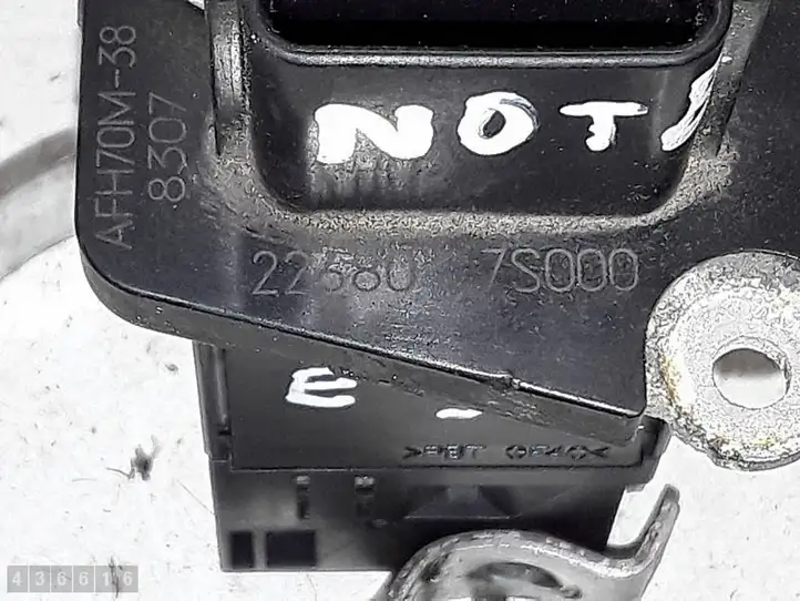 Nissan Note (E11) (2006 - 2014) 226807S000 Датчик массового расхода воздуха — фото 6