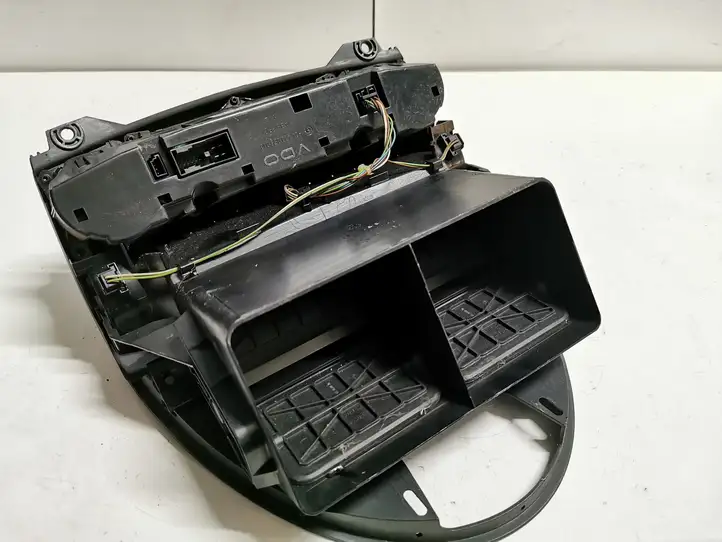 Mercedes-Benz E W211 (2002 - 2009) 2118300385 Блок управления климат-контролем — фото 2