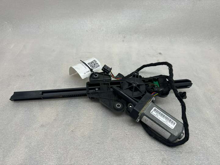 BMW 4 G22 G23 G24 G26 (2020 - )  5A0524503 Регулятор высоты ремня безопасности