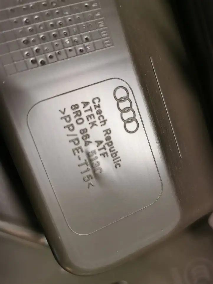 Audi Q5 SQ5 (2012 - 2017) 8R0864513C Прочая отделка багажника — фото 3