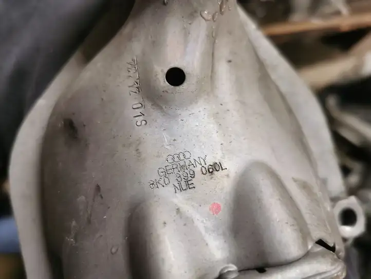 Audi A5 8T 8F (2011 - 2016) 8K0399060L Кронштейн двигателя — фото 4