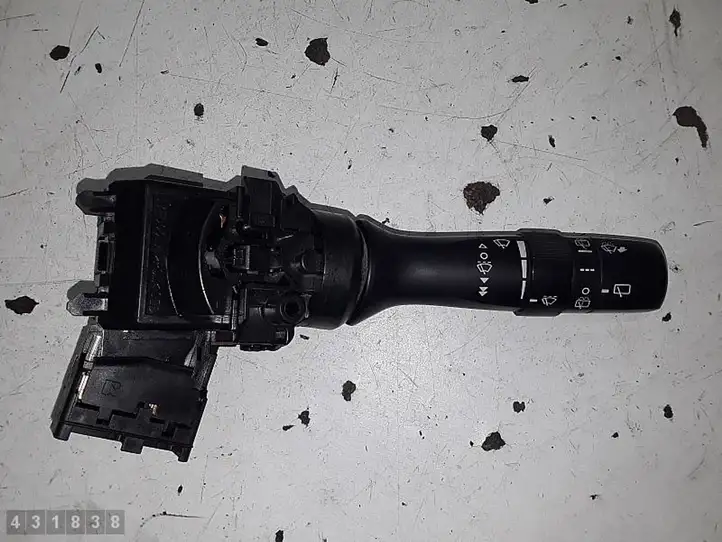 Toyota Avensis T270 (2009 - 2012) 0521017F525 Переключатель стеклоочистителей — фото 1