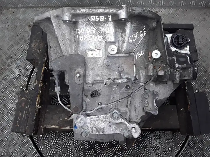 Nissan Qashqai (2006 - 2010) Механическая коробка передач, 6 передач — фото 1