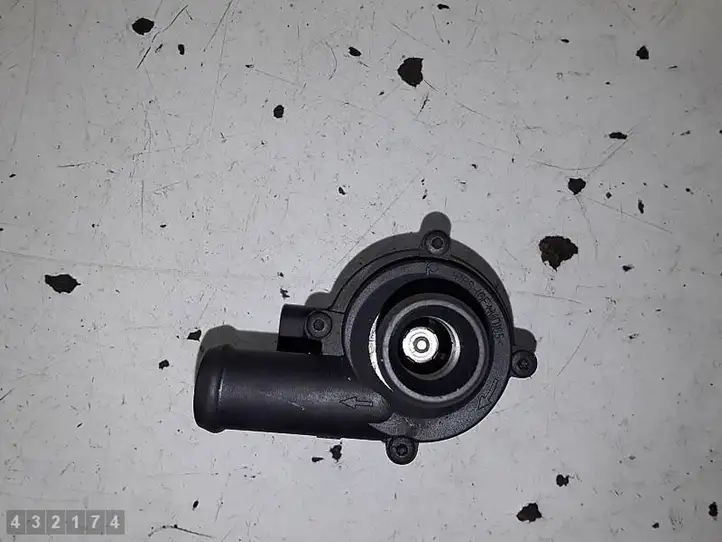 Volkswagen Polo V 6R (2009 - 2015) 1K0965561L Электроциркуляционный насос — фото 4