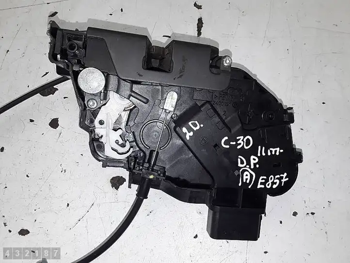 Volvo C30 (2010 - 2013) 30799301 Замок ручки двери — фото 2