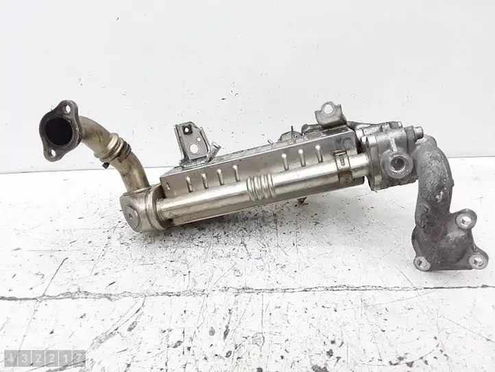 Toyota Hilux (AN10, AN20, AN30) (2011 - 2015) 2560130130 Охладитель клапана EGR — фото 4
