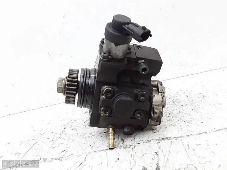 Nissan Qashqai (2006 - 2010) 0445010170 Топливный насос — фото 2