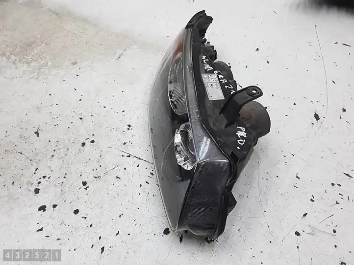 Nissan Almera N16 (2000 - 2010) Передняя фара — фото 3