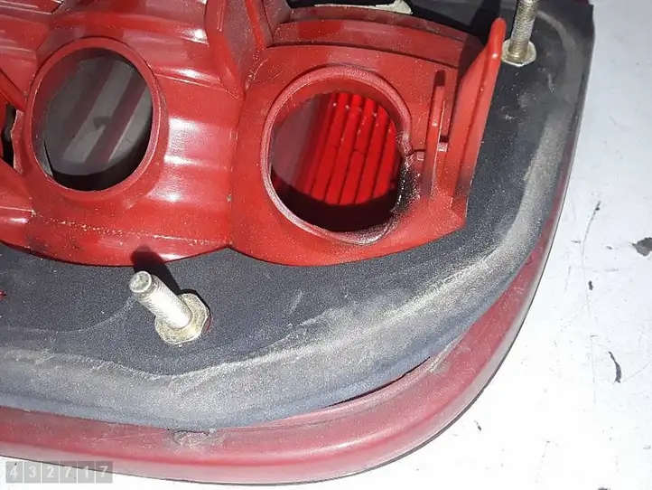 Skoda Octavia Mk1 (1U) (1996 - 2004) 1U9945095B Задний фонарь в кузове — фото 3